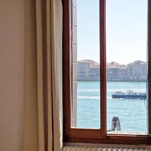 Hostel Silk Road, Venedig